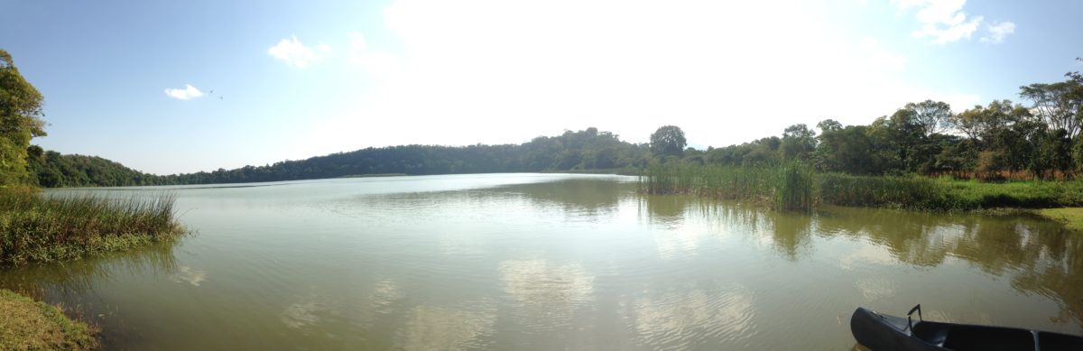 Natural walk around Lake Duluti